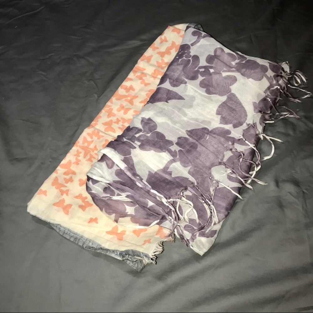 2 Cute Scarves